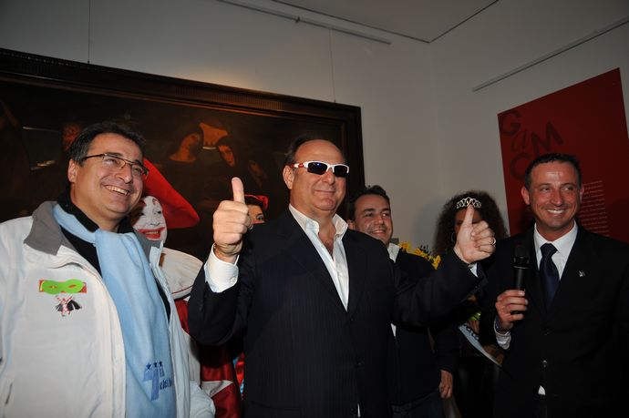 Ingrandisci la foto